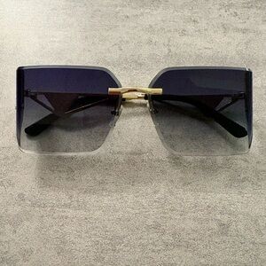 Stylish Black and Gold Sunglasses